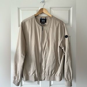Native Youth Men’s Jacket - in size large